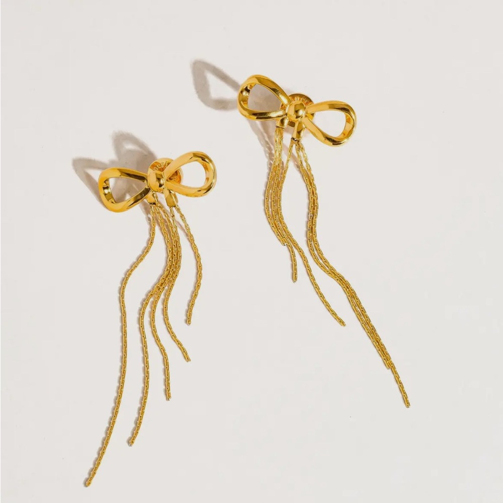 18 karat gold plated shimmy bow earrings